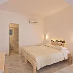 Maganos 4*